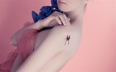 Còn Nắng Trên Đồi Khó phân biệt ảnh nude nghệ thuật và ảnh sex tầm thường