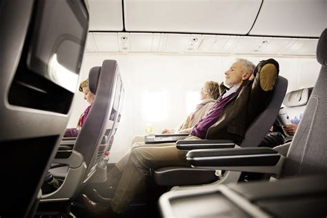 Lufthansas Premium Economy Seats Are Here With 50 Percent More Living Space Condé Nast