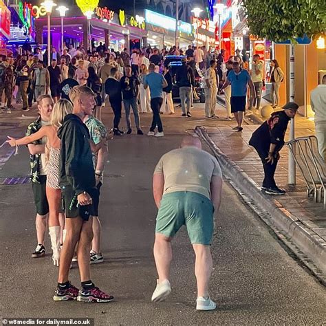 Magaluf Businesses Say They Are Sick And Tired Of Brits Destroying Their Paradise By Urinating