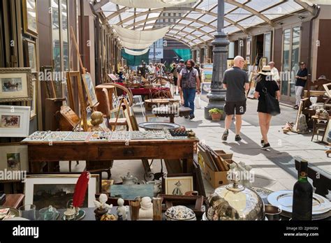 Mercato Delle Pulci Largo Pietro Annigoni Florence Italy Stock Photo