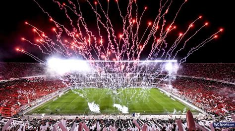 El TREMENDO recibimiento para River y por qué no hubo pasillo de