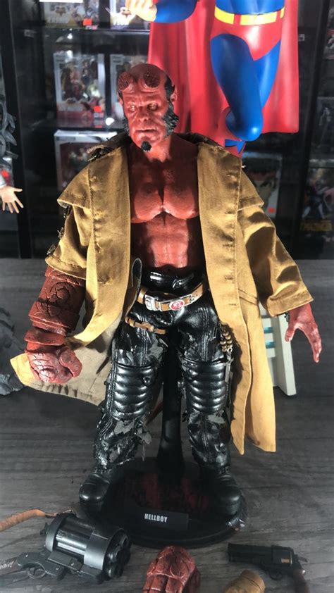 Hellboy Hot Toys Ii Golden Army Exhibido Logan Store