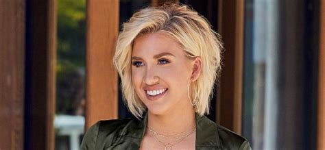 Savannah Chrisley Flaunts Rock Hard Abs In New Pic