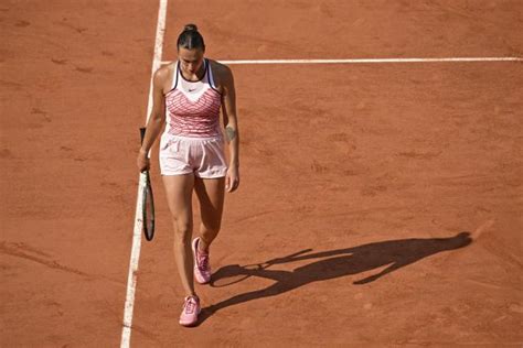 Aryna Sabalenka éliminée en demi finale de Roland Garros rend hommage