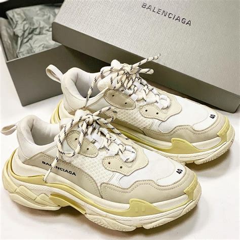 Кроссовки Balenciaga размер 40 цена 15 385 руб