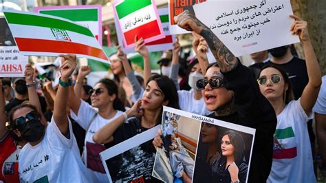 Manifestations En Iran Célébrités Et Journalistes Dans Le Collimateur