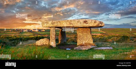 Lanyon Quoit Megalithic Neolithic Burial Dolmen Circa 4000 Bc Morvah