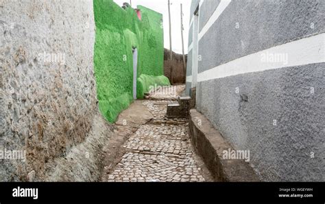 Colorful walls of the walled city of Harar, Ethiopia Stock Photo - Alamy