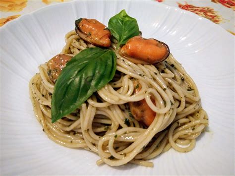 Spaghetti Con Pesto Di Basilico E Cozze Stefy S Flavours