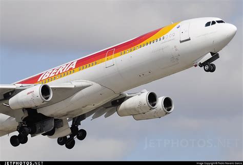 EC KCL Airbus A340 311 Iberia Audeli Air Express Pedro Navarro