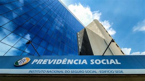 Fila do INSS sobe e chega a quase 1 8 milhão aumento em três meses é