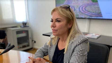 Latina Il Benvenuto Del Sindaco Celentano Al Nuovo Questore La
