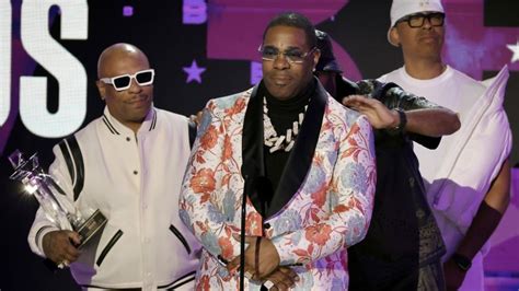 Busta Rhymes Fights Back Tears During His Bet Awards Speech