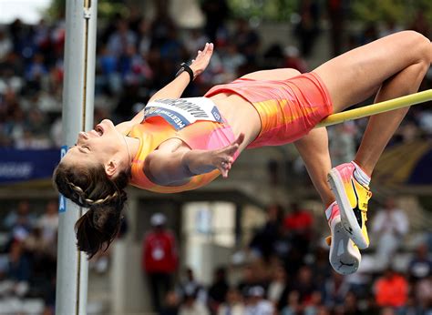 Ukraine S Mahuchikh Breaks 1987 Women S High Jump World Record Cyprus