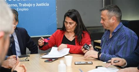 Paritaria Docente El Sute Aceptó La última Oferta Salarial Del Gobierno Unidiversidad