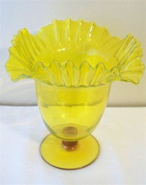 Reservedblenko Art Glass Vase Ruffled Fluted Top