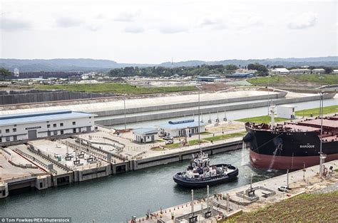 Incredible Pictures Show How The Panama Canal Was Transformed In 5 5bn