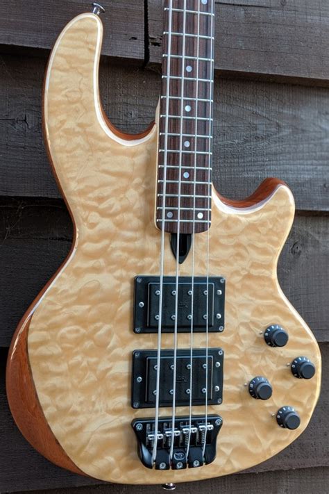 4 String Wal Basses