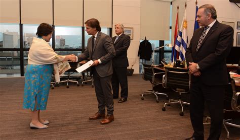 Presidente Lacalle Pou Recibió Cartas Credenciales De Embajadores