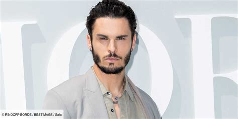 Photo Baptiste Giabiconi Papa Il Dévoile Le Visage De Son Fils Pour