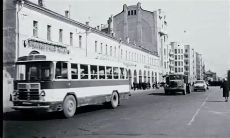 IMCDb Org 1960 LiAZ 158 V In Bezrazlichie 2011