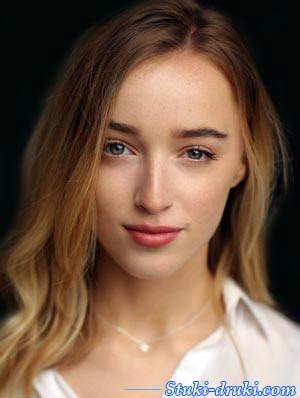 Фиби Дайневор (Phoebe Dynevor) - биография, новости, личная жизнь, фото ...