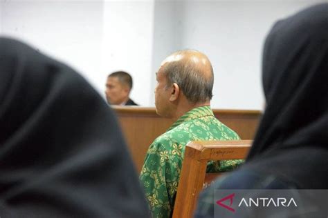 Mantan Bupati Aceh Tamiang Dituntut Tujuh Tahun Enam Bulan Penjara