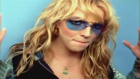 HIGH DEFINITION: Britney Spears - Overprotected