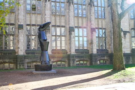 New Sculpture Installed On Cross Campus Yale Daily News