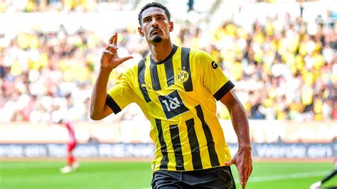 Borussia Dortmund Hofft Auf Die Meisterschaft Sébastien Haller Ist