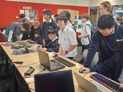 AJHS Y8 Students Visit ASHS AJHS ENewsletter Week 6 Term 2