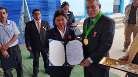 Municipalidad De Sullana Entrega Reconocimientos A Más De Un Centenar