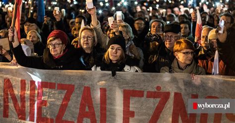 Wolne sądy wybory i wolna Polska Protest we Wrocławiu Władza minie