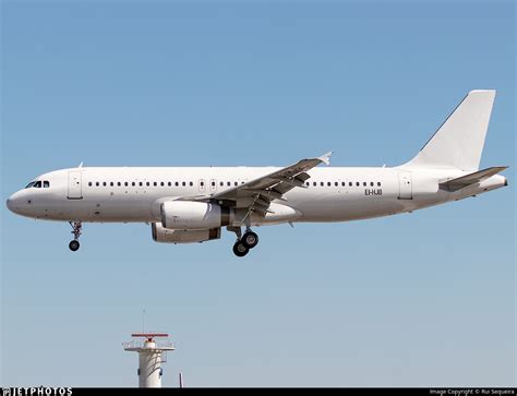 Ei Hjb Airbus A320 232 White Airways Rui Sequeira Jetphotos