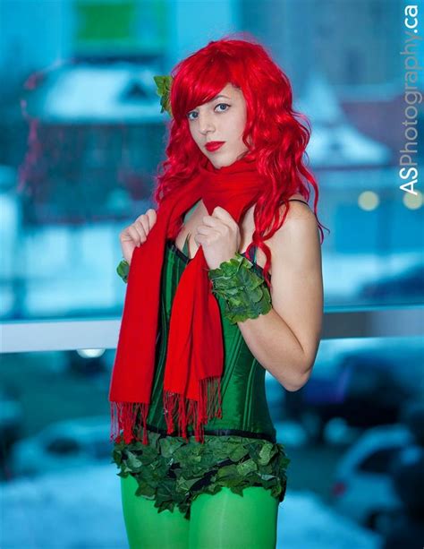 Cosplayers Canada Poison Ivy By Jennerz Cosplay At Toronto Comic Con 2013