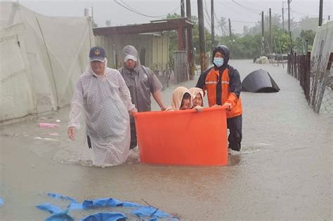 El Tifón Gaemi Pierde Fuerza Después De Arrasar Taiwán Con Dos Muertos