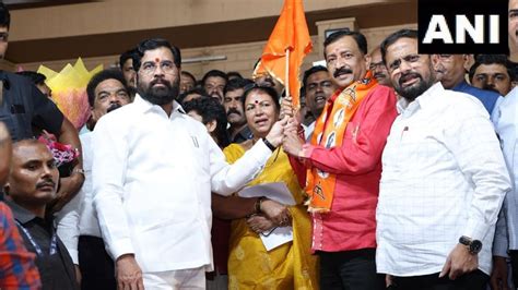 Mumbai News Former Shiv Sena Ubt Corporator Close Aide Of Sanjay