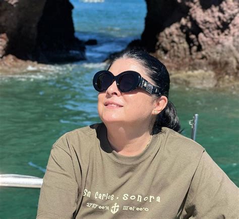 Victoria Ruffo Aparece En Silla En Ruedas Para Contar Toda La Verdad Sobre Su Salud Video