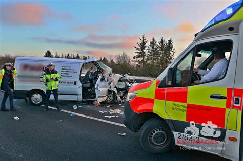 Vier Verletzte Und Hoher Sachschaden Nach Auffahrunfall Am Stauende