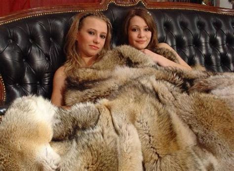 Pin Op Sexy Women In Fur