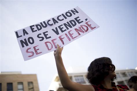 Fotos De Octubre Huelga De Estudiantes Contra Las Rev Lidas En