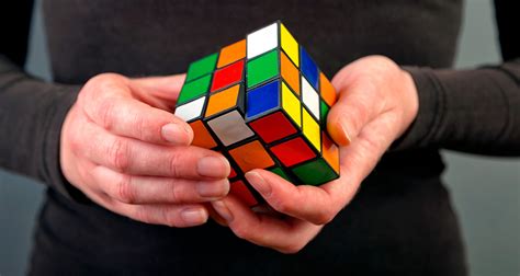 C Mo Resolver El Cubo De Rubik Paso A Paso Y Con Pocos Movimientos