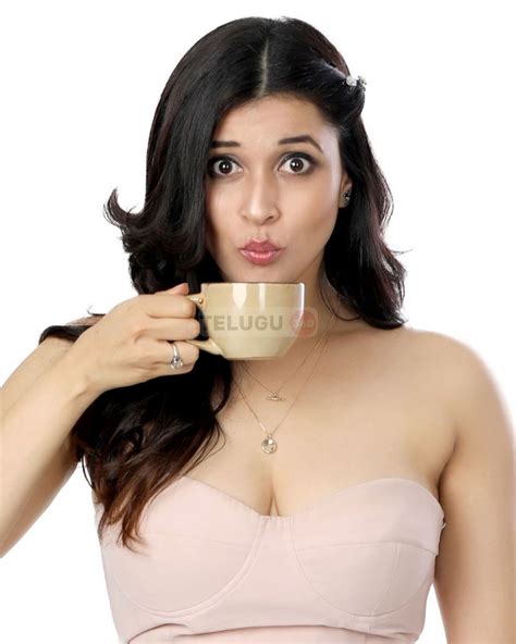 latest stills of mannara chopra_8 | Telugu360.com