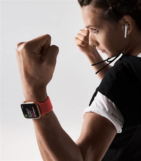 Apple Watch Extreme Sports Model Might Launch In Ubergizmo