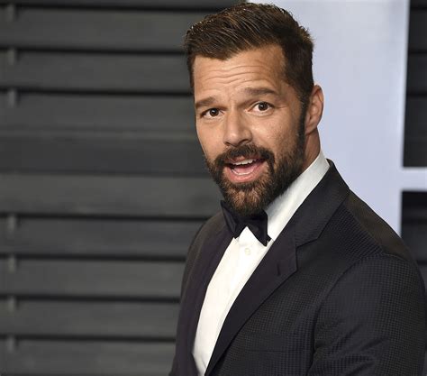 Ricky Martin Reaparece Irreconocible En Entrevista Se Hizo Algo En El