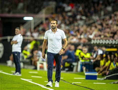 Rubén Baraja Jugar en Mestalla nos debe hacer sentirnos cómodos y con