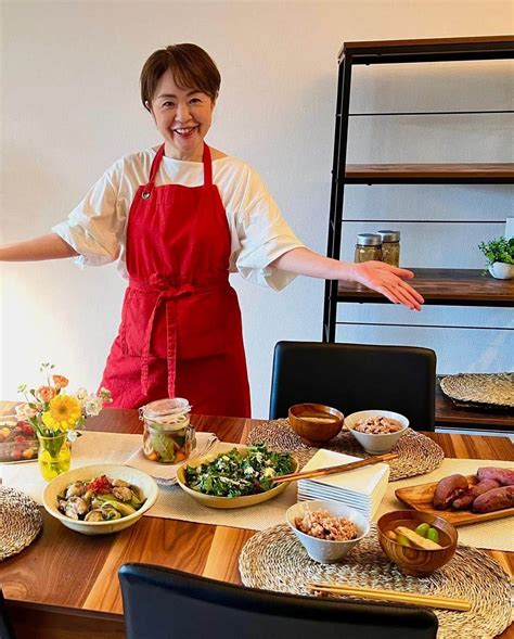 麻生れいみさんのインスタグラム写真 麻生れいみinstagram「撮影day🫰出演、料理、今回はコーデｨネーターも😊 コロナ禍は一人