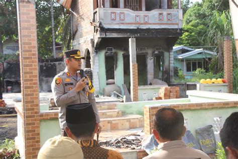 Tahun Pengabdian Akabri Polres Bengkalis Bedah Rumah Warga