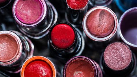 How To Tell If Your Lipstick Is Expired