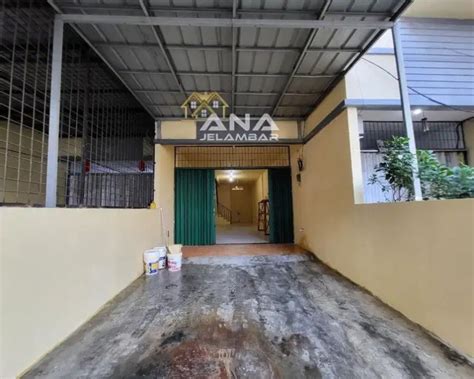 Ana Rumah Lantai Uk X M Lokasi Bagus Di Jelambar